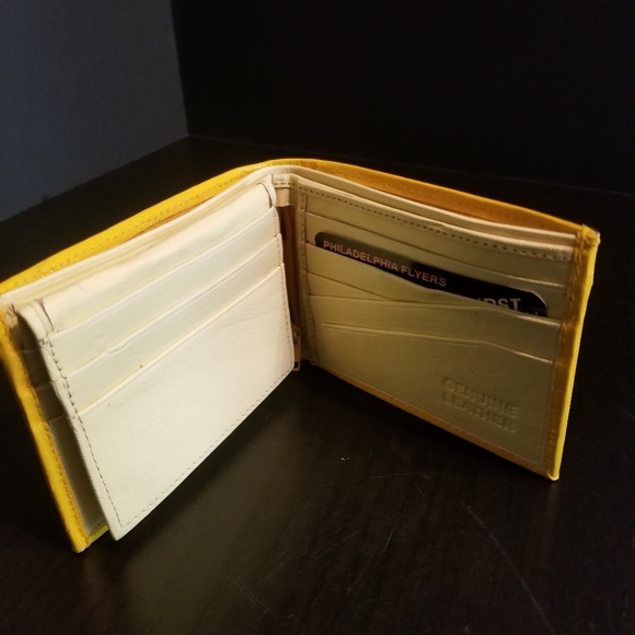 Wallet - Picture 2 of 2